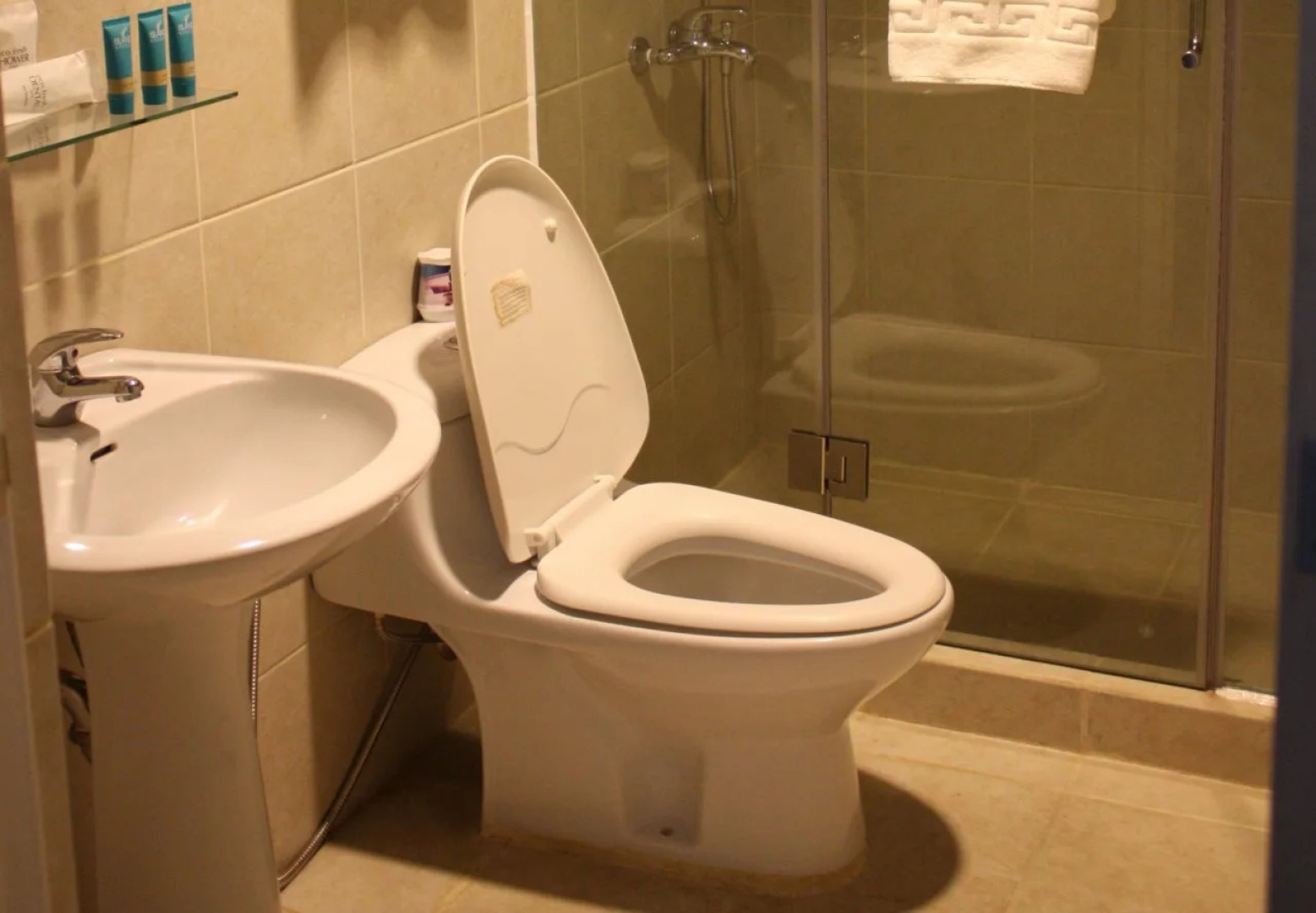 Bellini Suites at Presidio, Lakefront