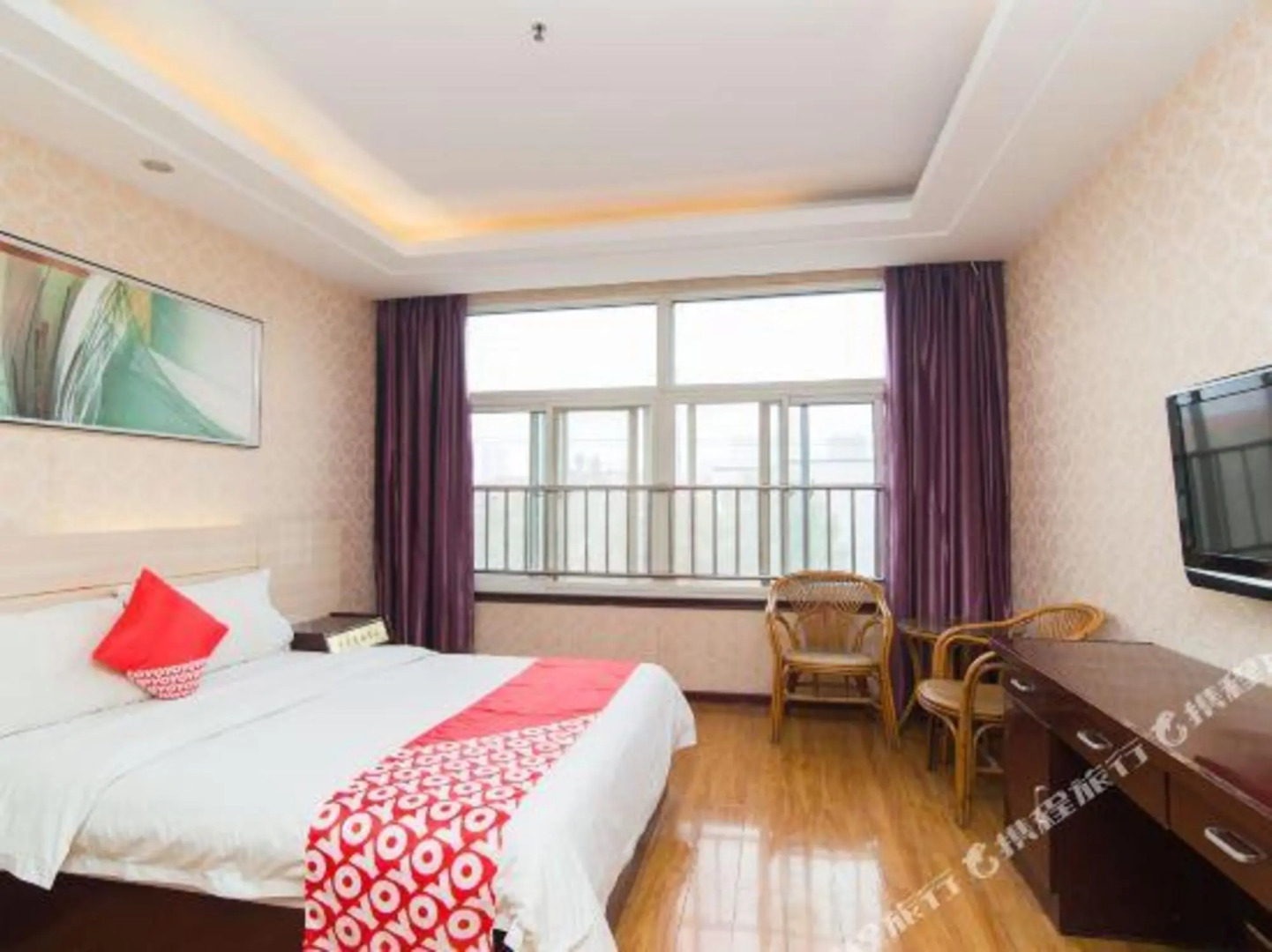 Haitian Business Hotel (Tengzhou Xueyuan Middle Road Oriental Shopping Center)