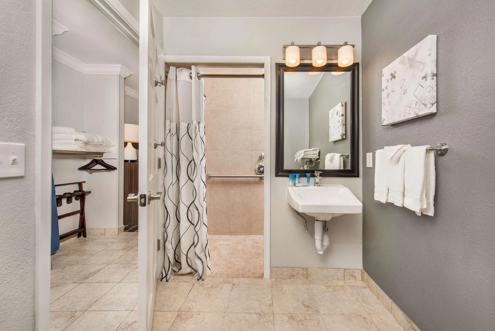 Best Western Plus Milwaukee West