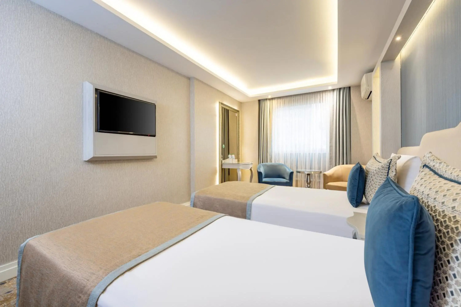 Отель Dwaraka The Royal Villas