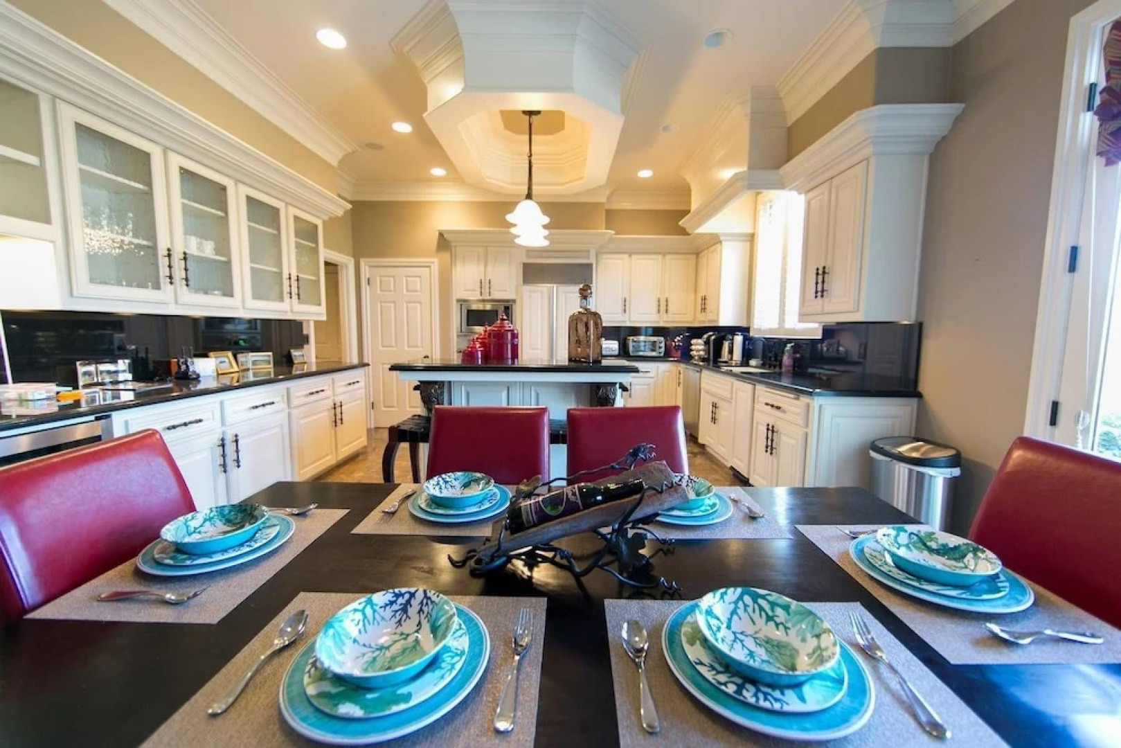 Luxurious Victorian Mansion on 200 Acre Estate