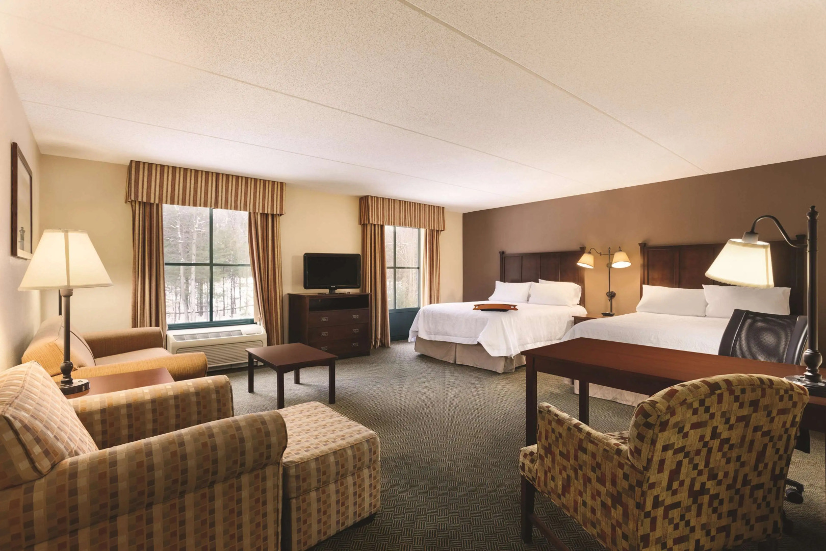 Hampton Inn & Suites Lake George