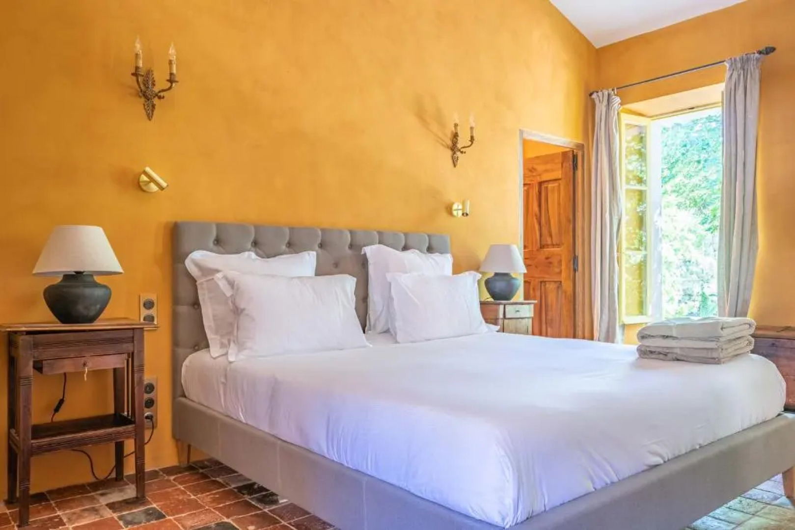 Prieuré Notre-Dame de Conil - 12e siècle