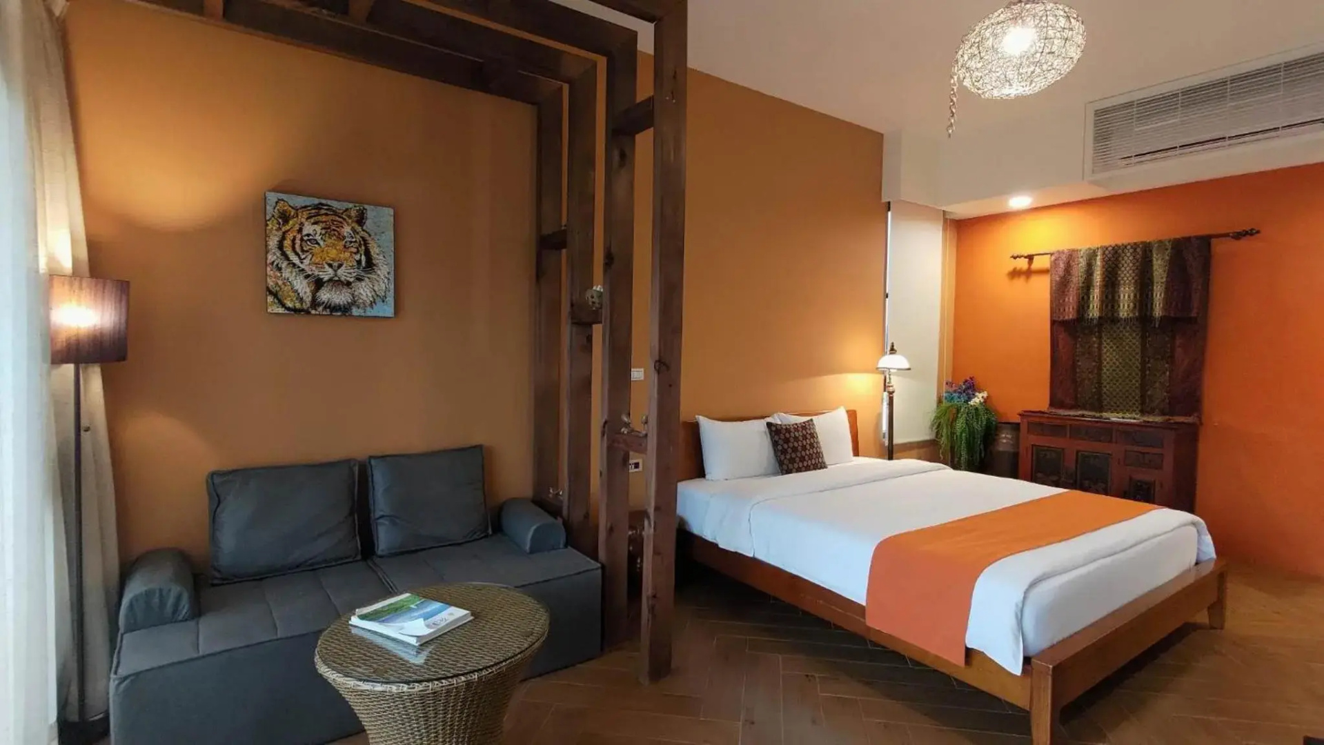 Zai Yan-Yan B&B