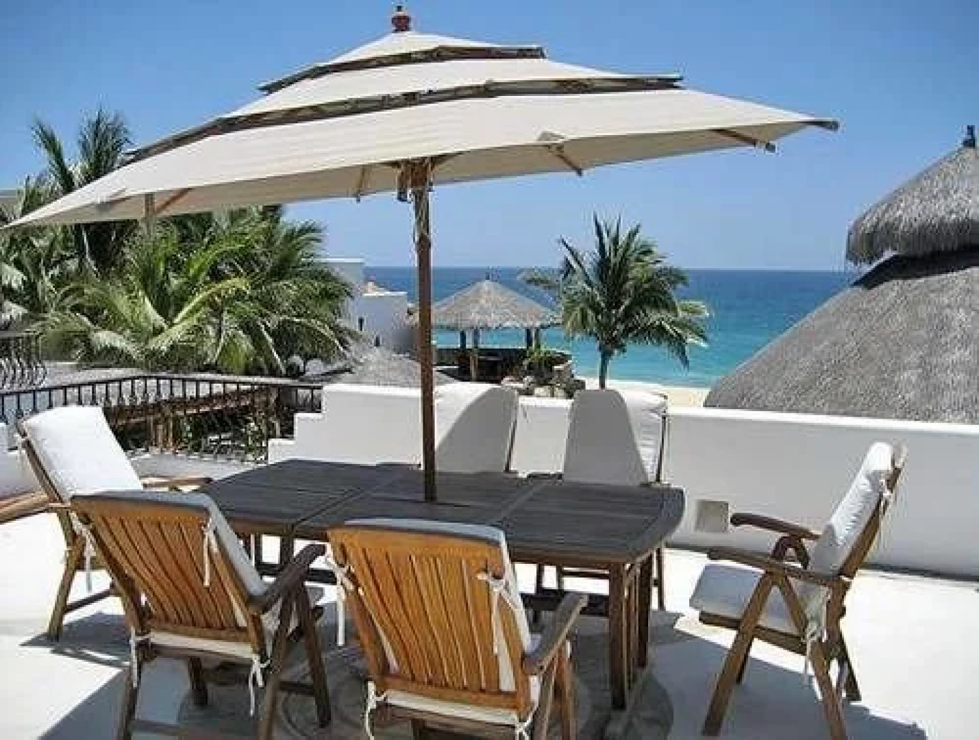 Villa del Amanecer
