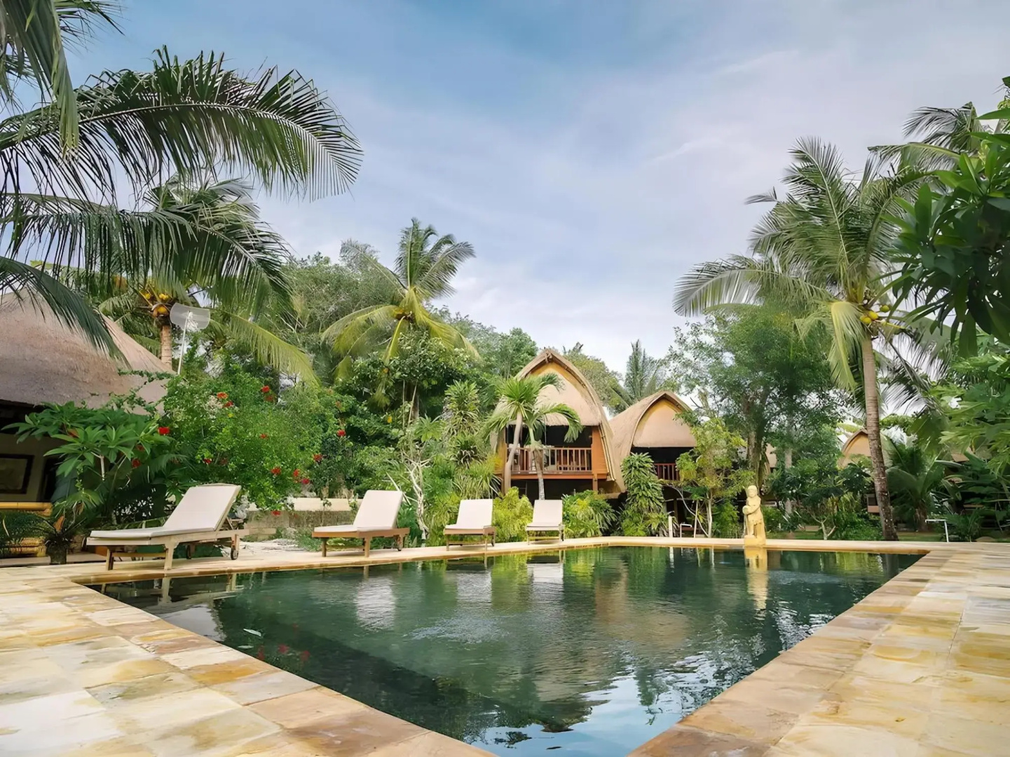 Sukanusa Luxury Huts