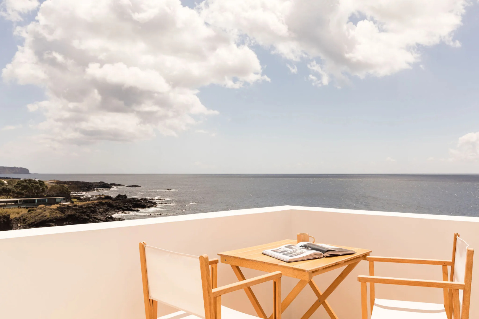 White Exclusive Suite & Villas