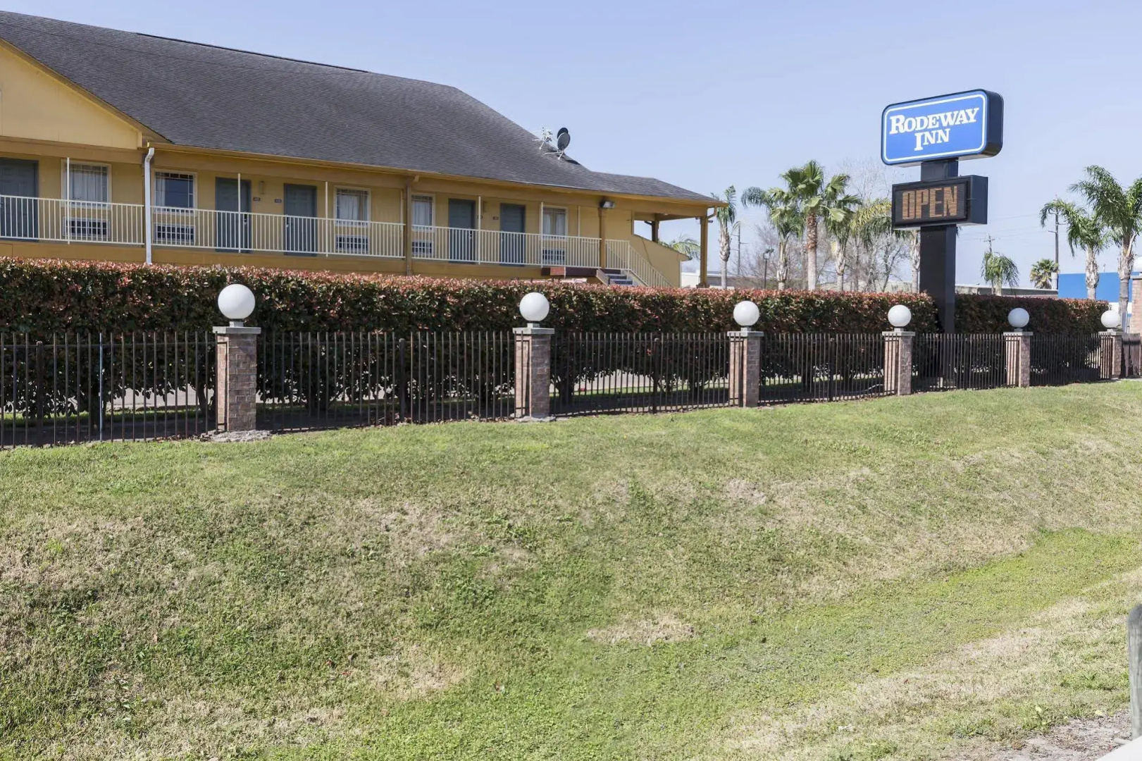 Rodeway Inn South Houston