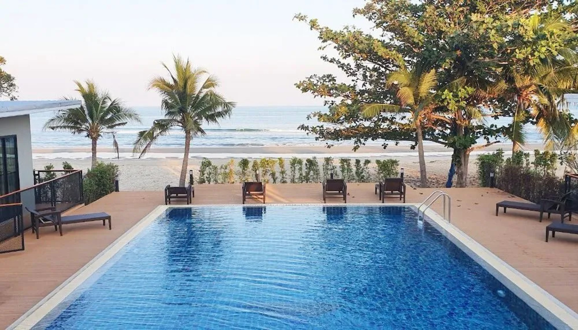 Sea Mountain Villa Resort & Pool Bar