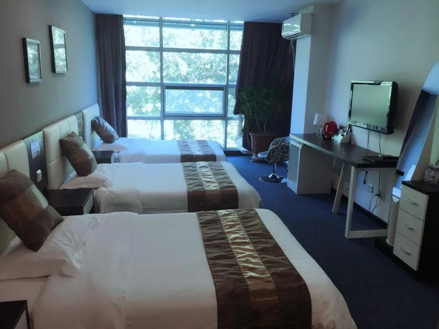 Chengde Xindao Shishang Hotel