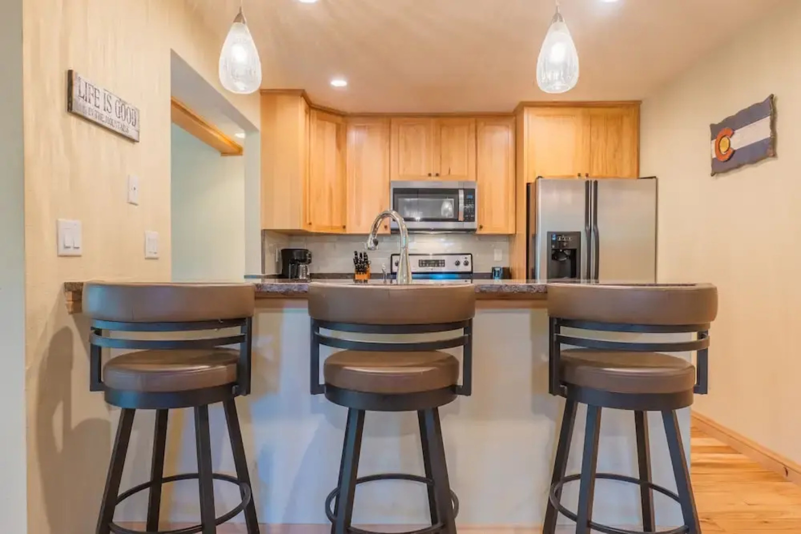 Private Home With A Beautiful Mountain Vista - Woods24 by RedAwning