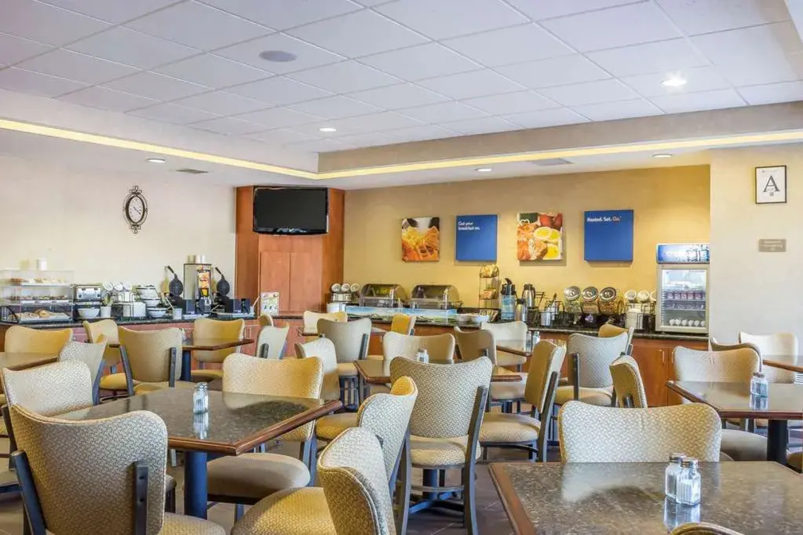 Comfort Inn & Suites