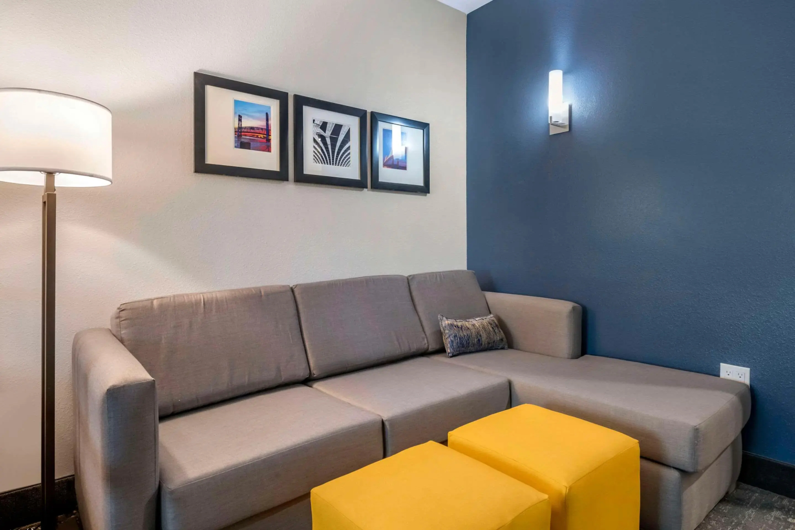Comfort Inn & Suites Jacksonville - Orange Park Near Naval Air Station