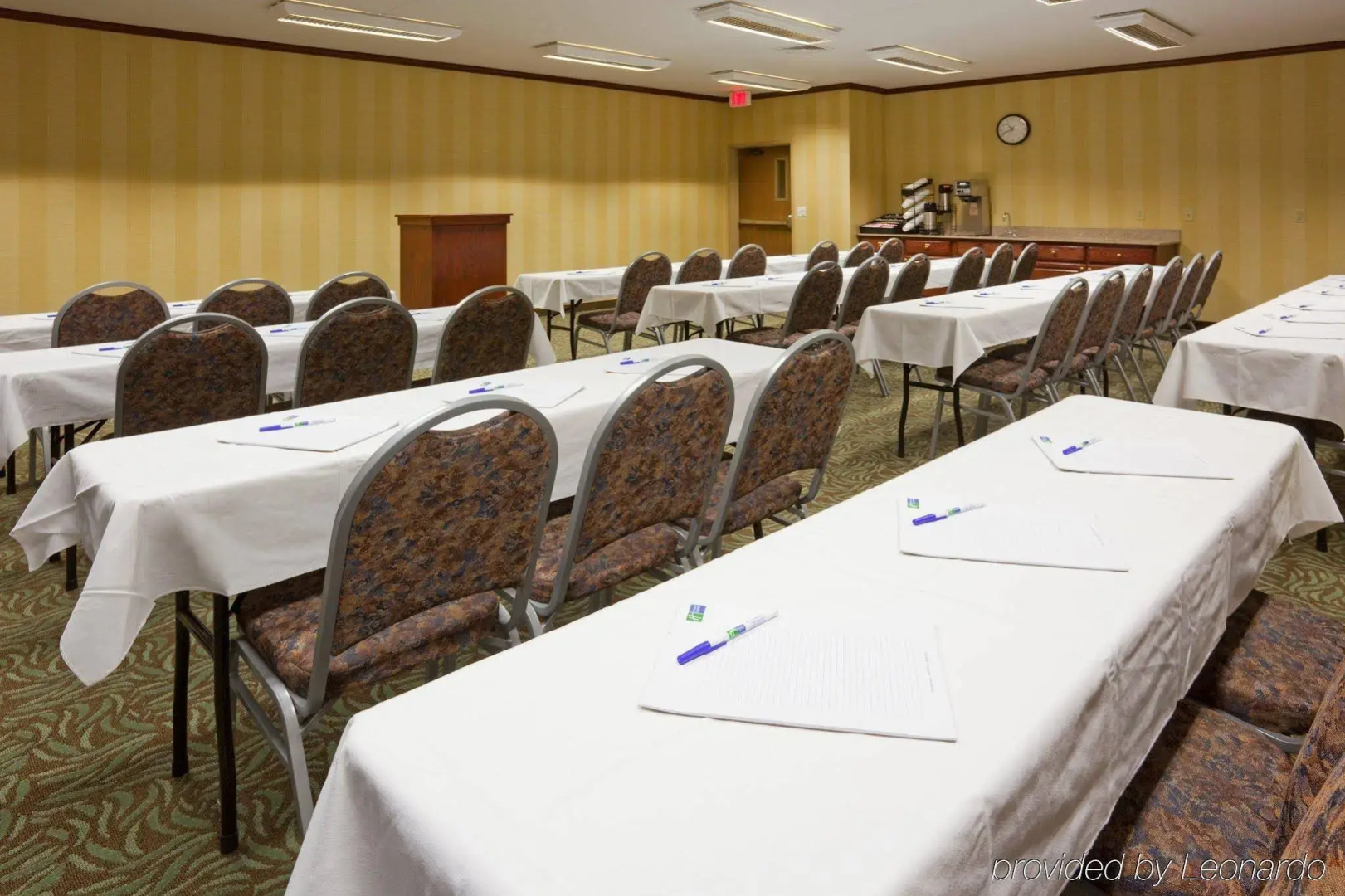 Holiday Inn Express & Suites Sioux Falls At Empire Mall by IHG
