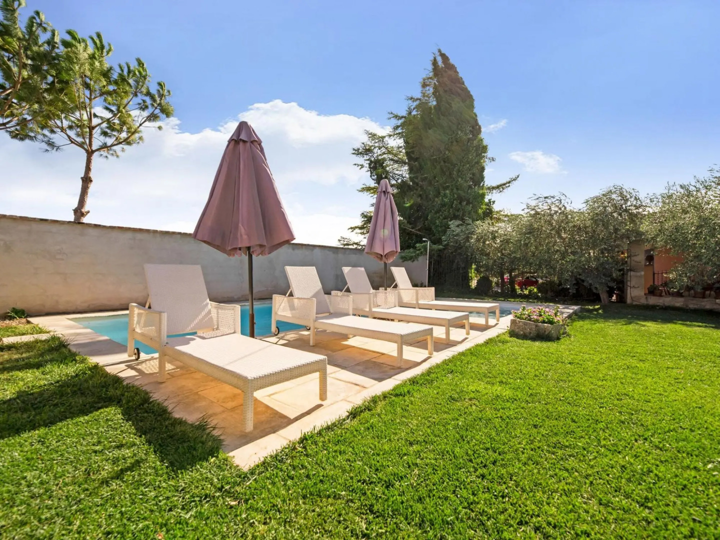 Vibrant Holiday Home in Fraga With Private Pool