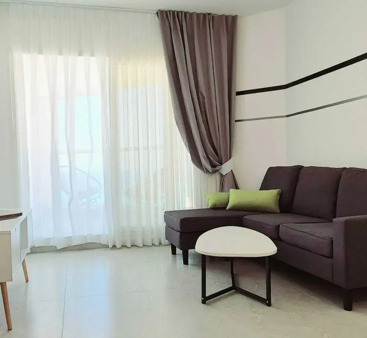 SHaYaSH apartments Leonardo Bat-Yam