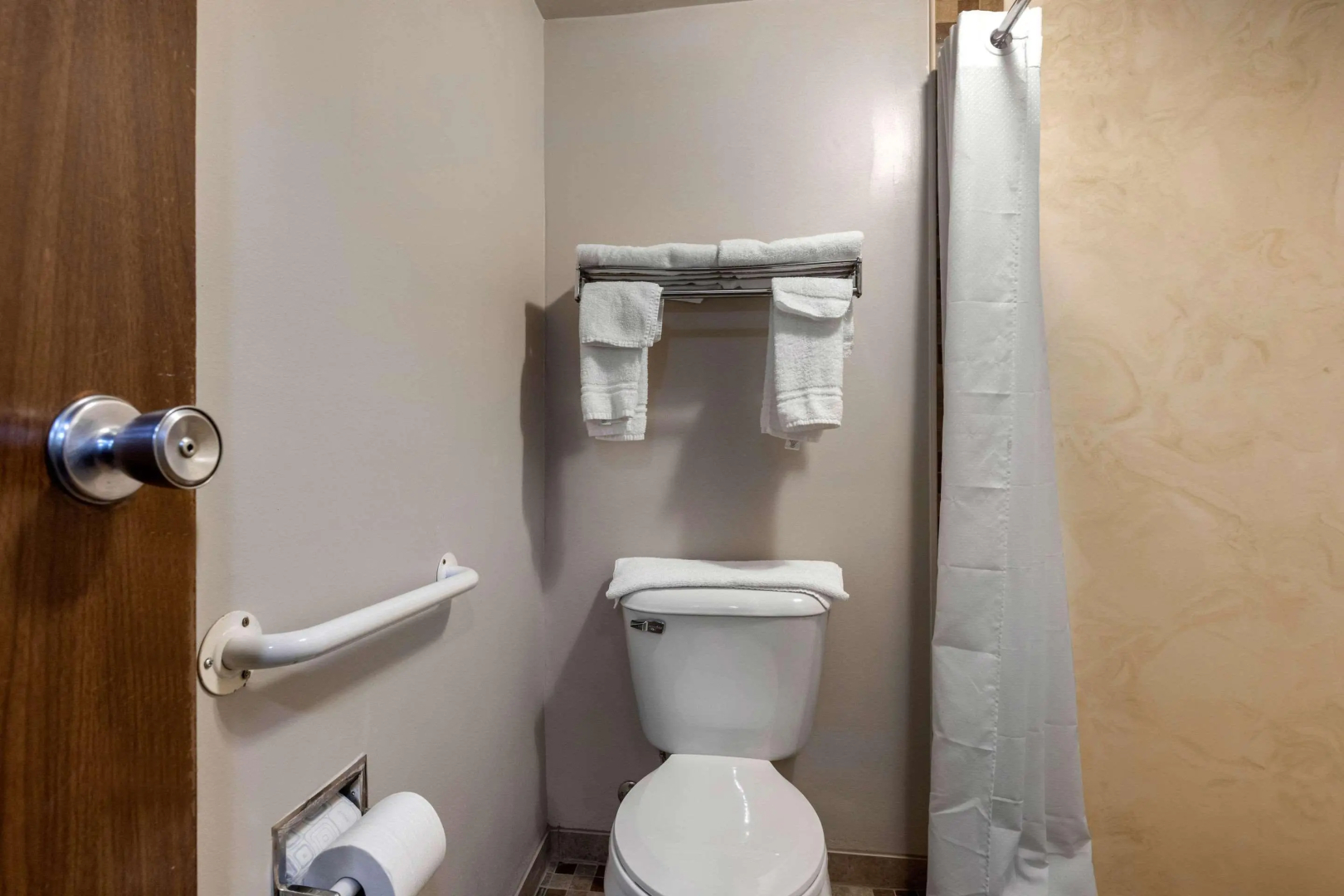 Econo Lodge Milwaukee Airport