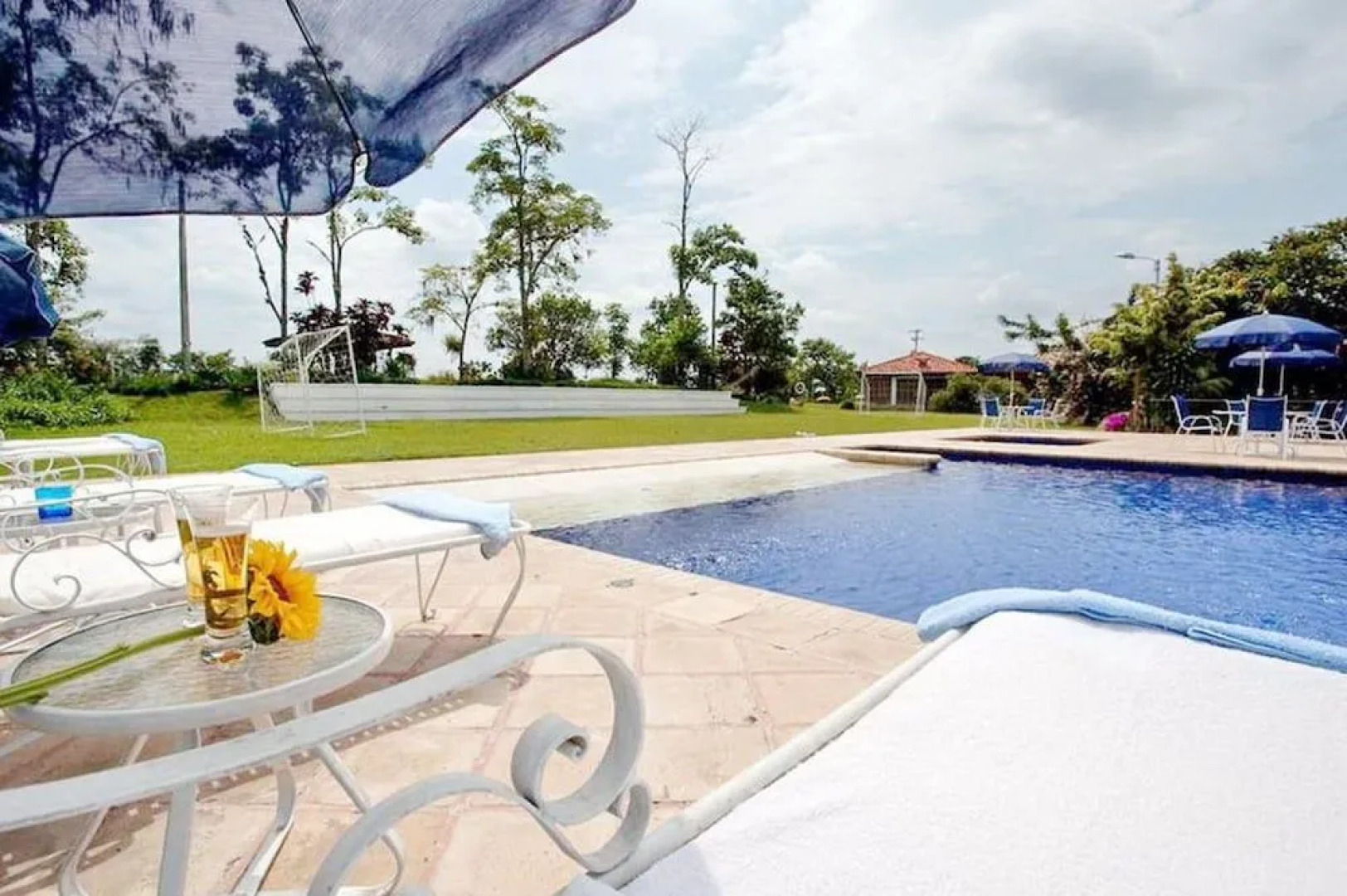 Hotel Campestre Los Girasoles