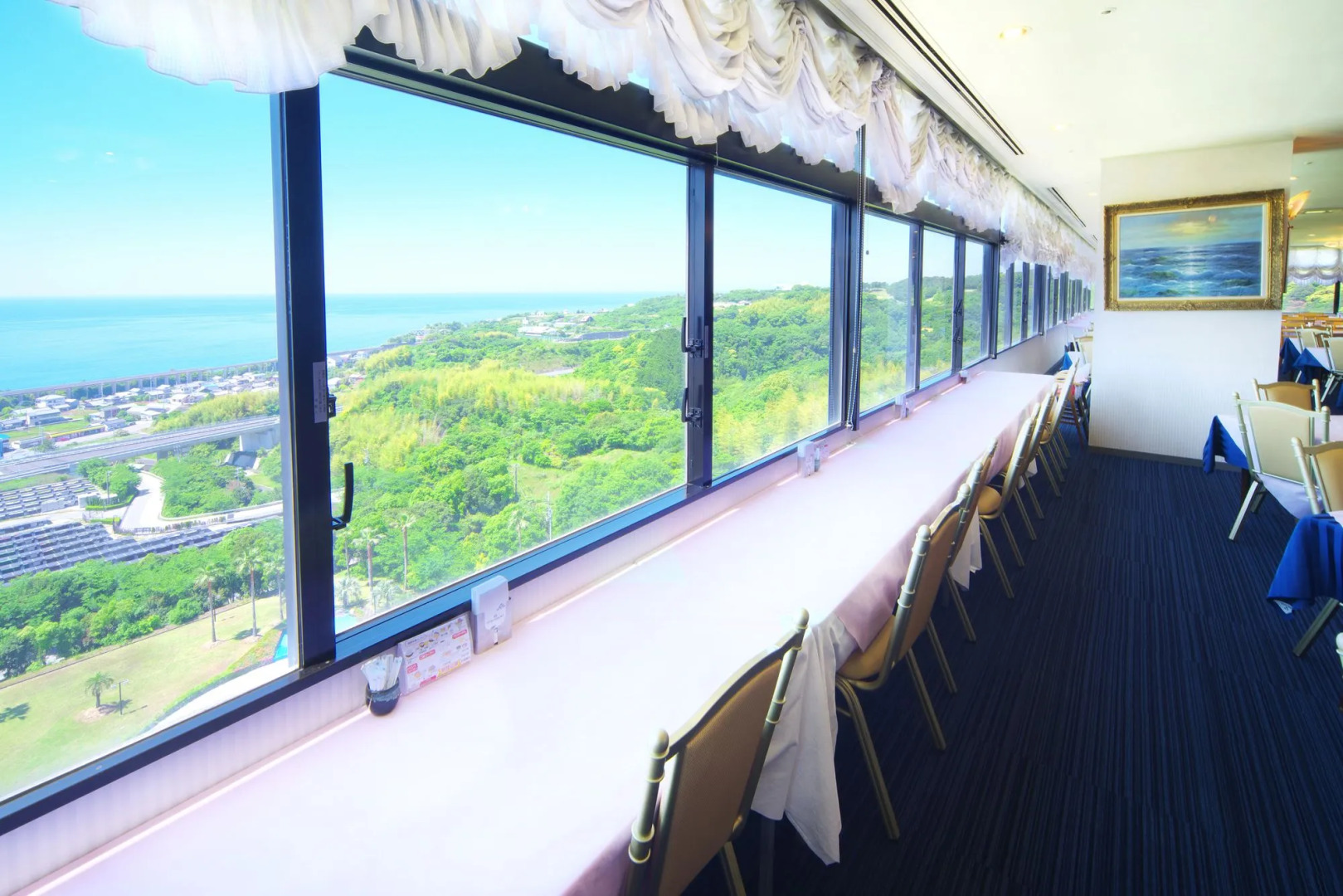 Mercure Kochi Tosa Resort & Spa