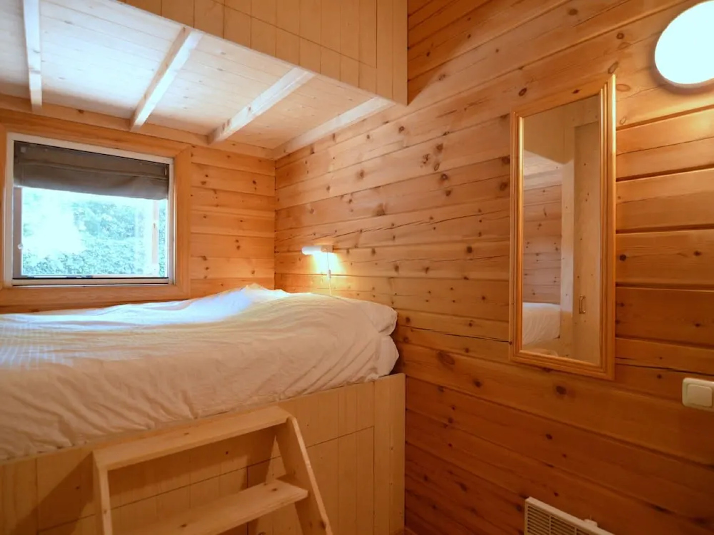 Finnish Bungalow With Garden, a Modern Bathroom, Near Harderwijk, Veluwe