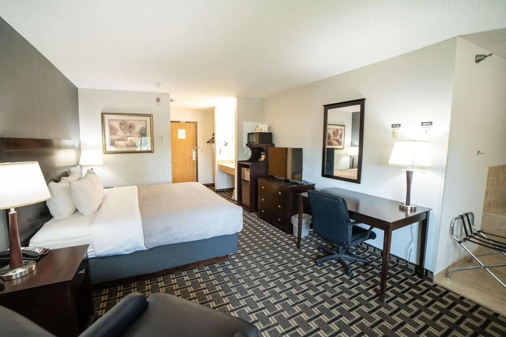 Quality Inn & Suites Watertown near Prairie Lakes Ice Arena