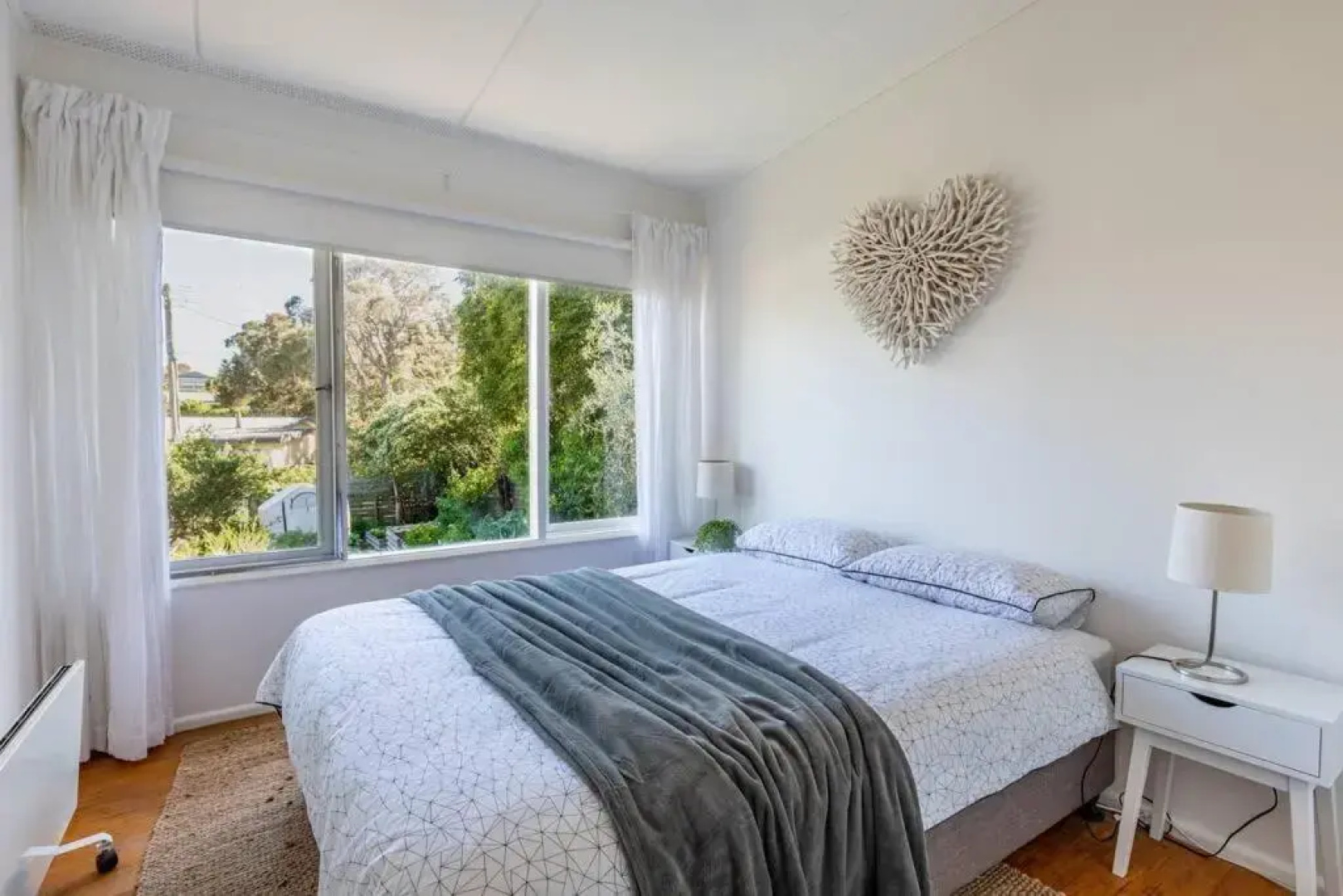 Pet friendly home perfect for 2 or 3 families