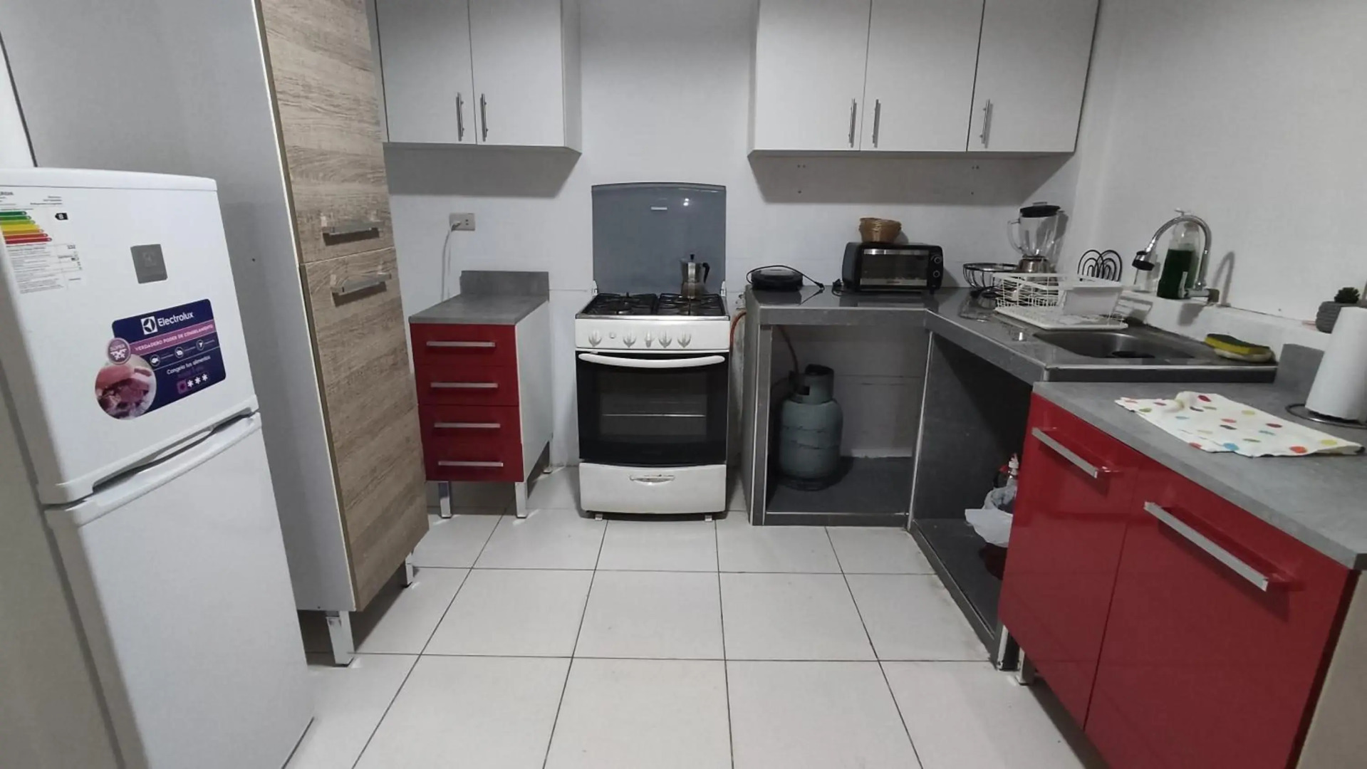 Hotel House Hoskins Talara, cerca al centro, mercado, Plaza Vea y Refinería