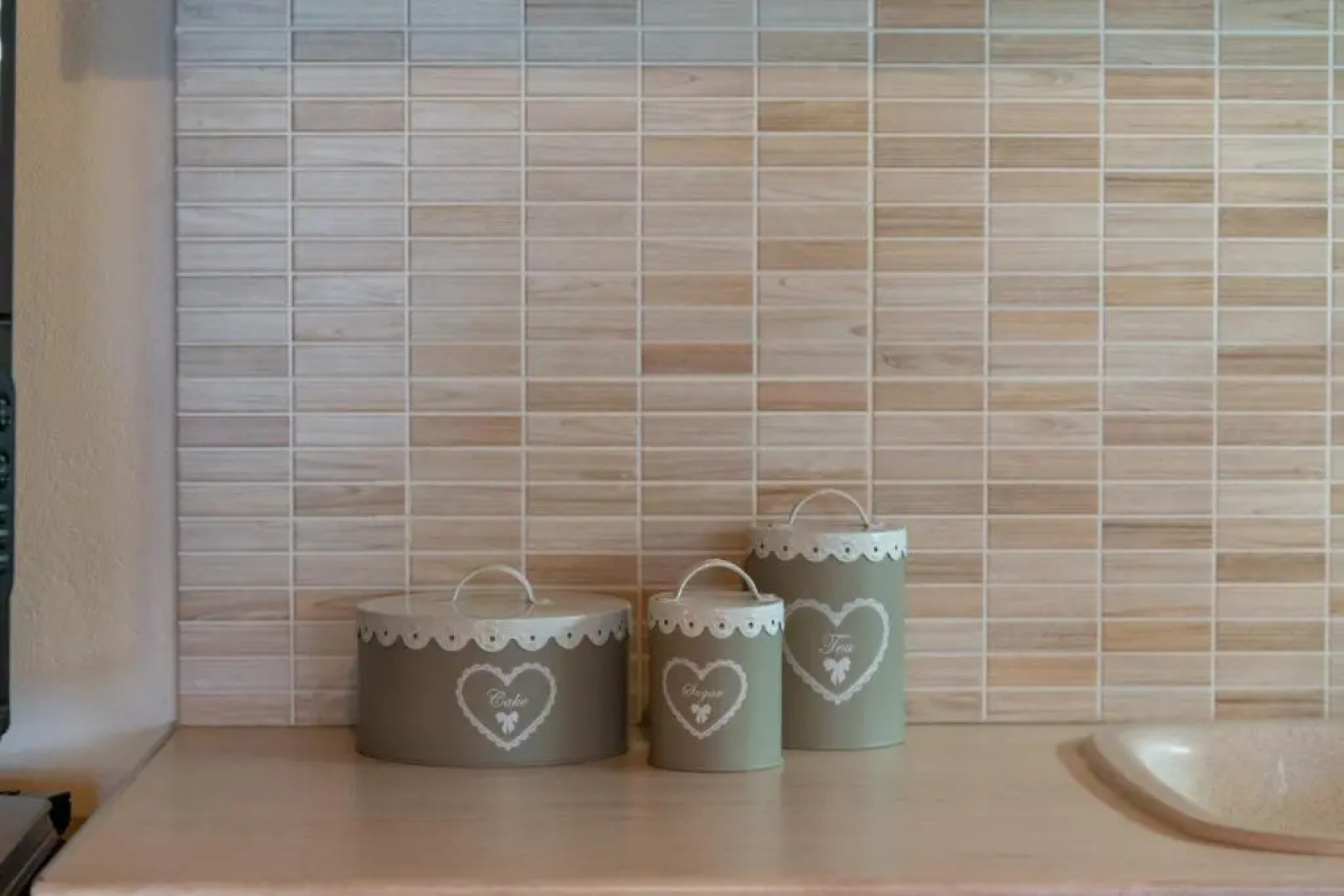 Rose's House (Near Airport)