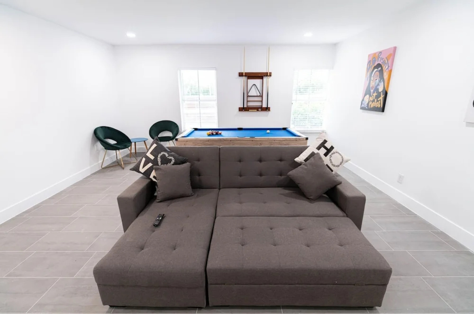 Joyfull Villa Crazy Bkyd w Pool Arg Grill Mini Golf, North Miami Beach