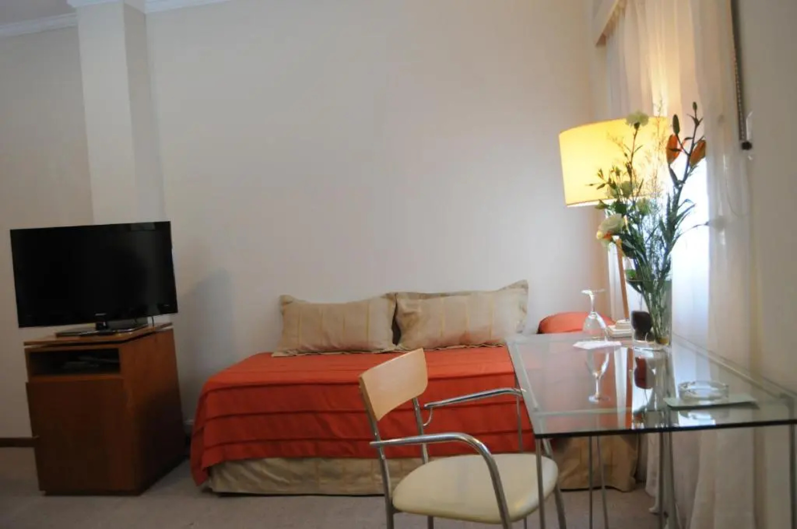 Parra Hotel & Suites