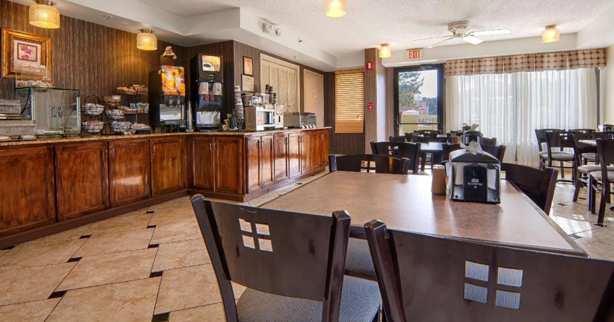 Spark by Hilton Biloxi Ocean Springs