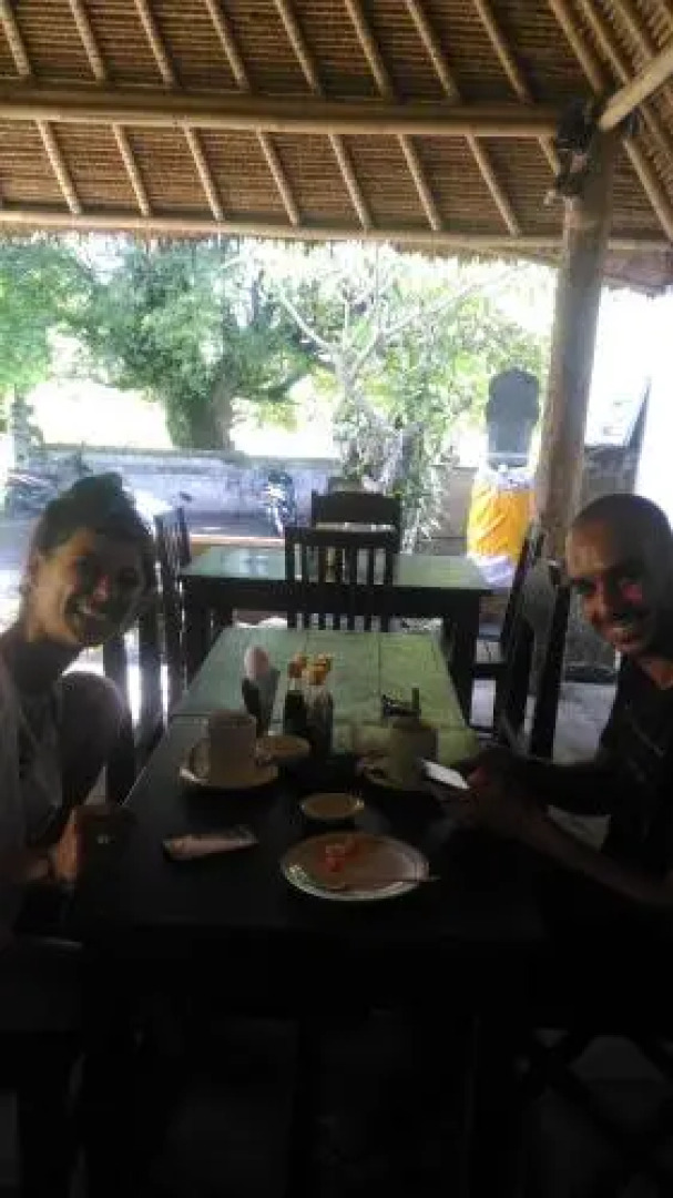 Warung Santa Fe and Bungalows