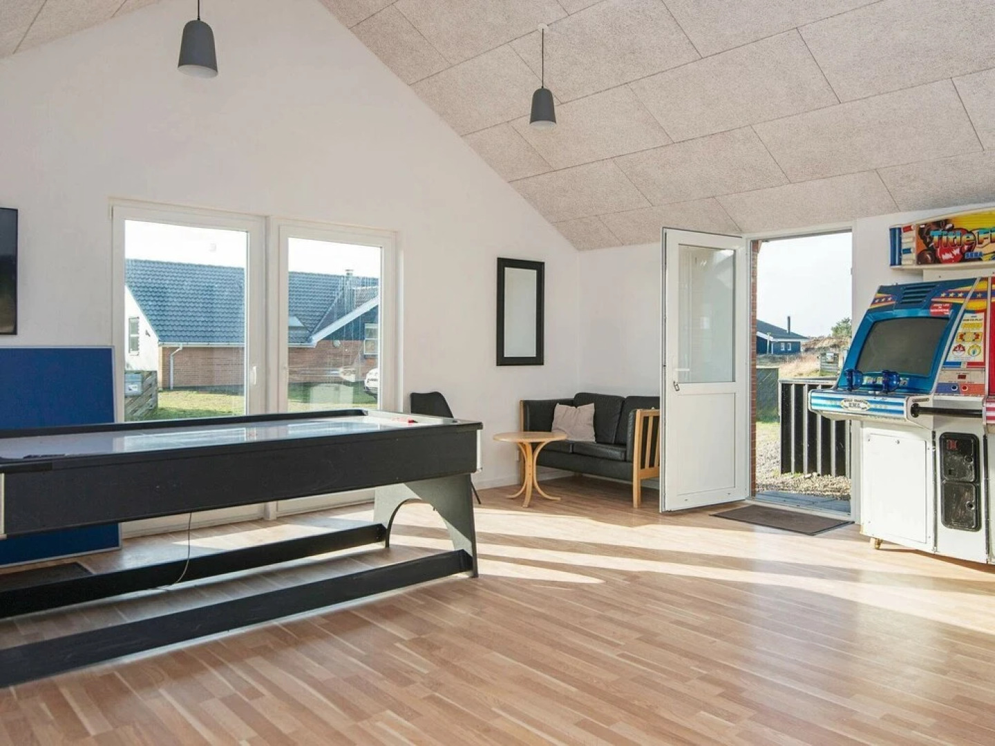 Inviting Holiday Home in Henne With Solarium