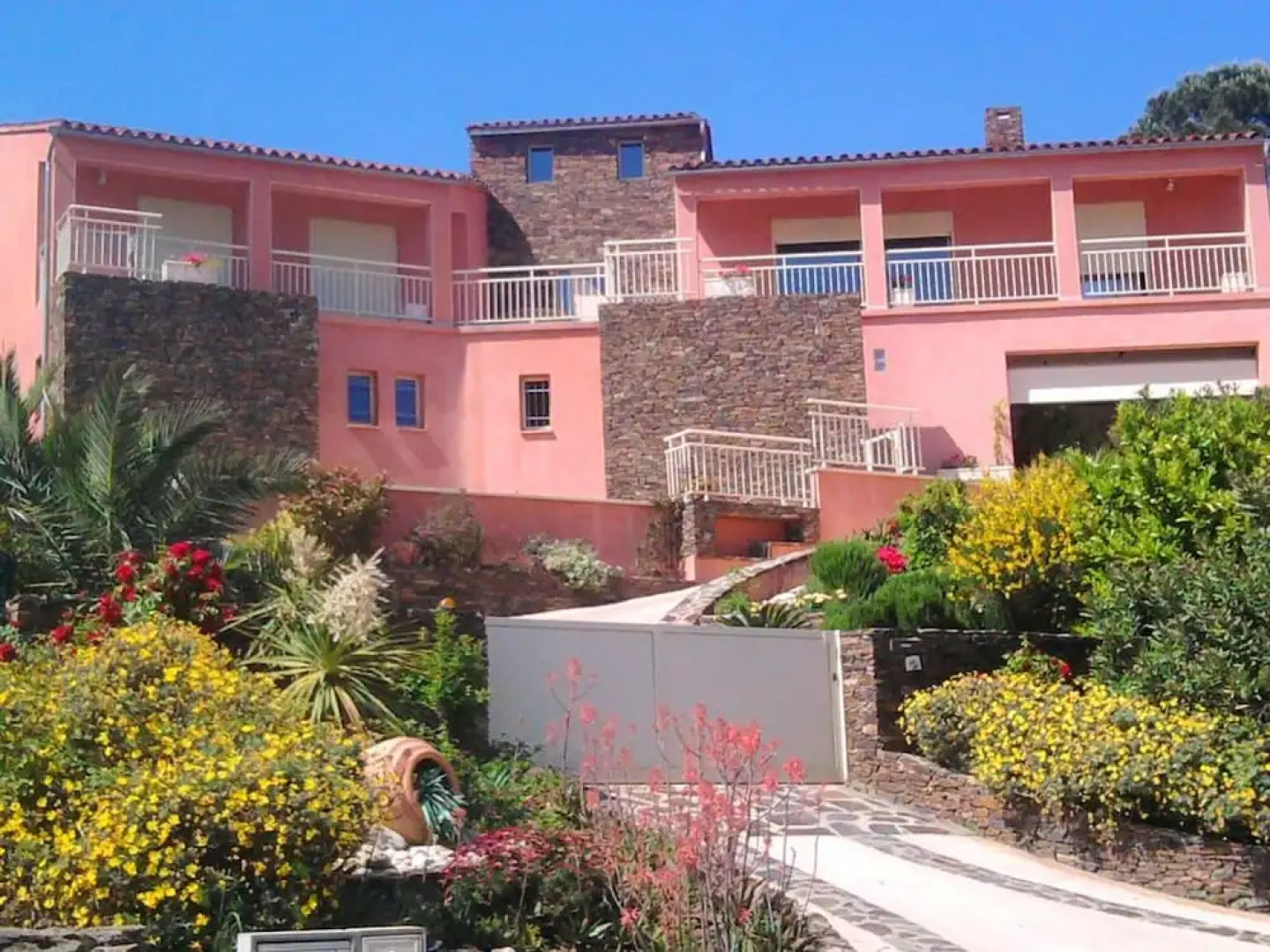 Apartment With 2 Bedrooms in Collioure, With Wonderful sea View, Enclo