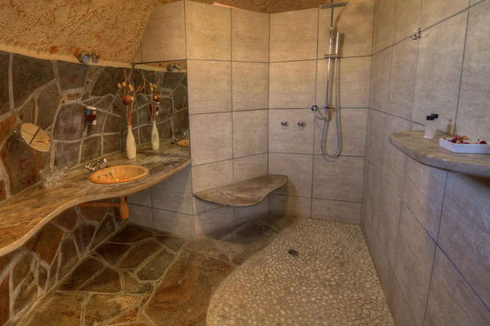 Rostock Ritz Desert Lodge