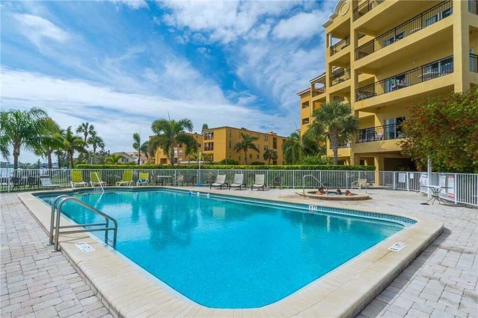 308 - Palms of Treasure Island