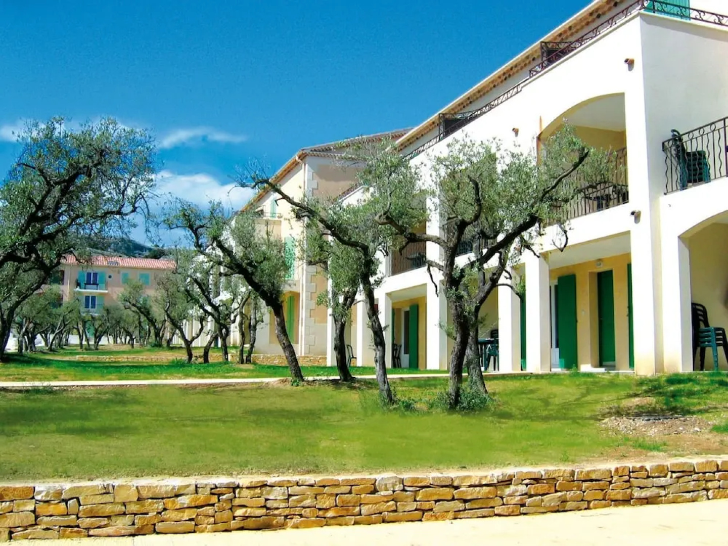 Apartment in Provencal Style in a Beautiful Landscape