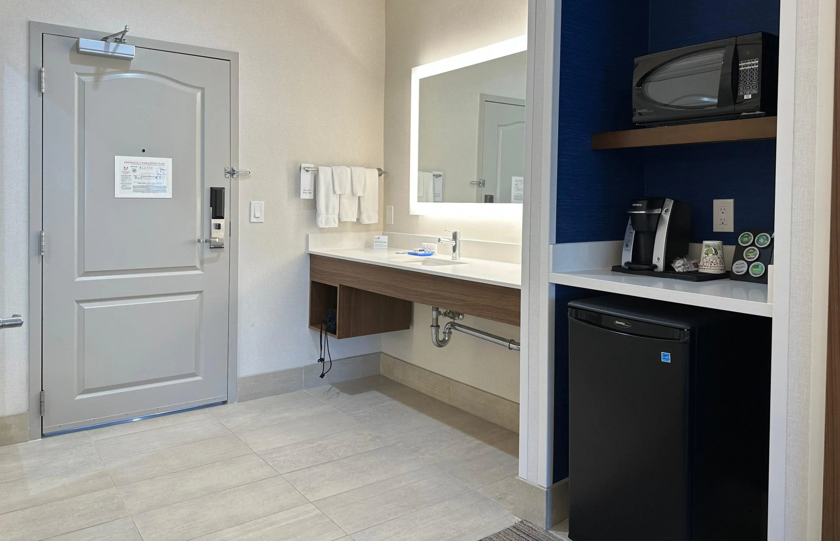 Holiday Inn Express & Suites Mountain View Silicon Valley by IHG