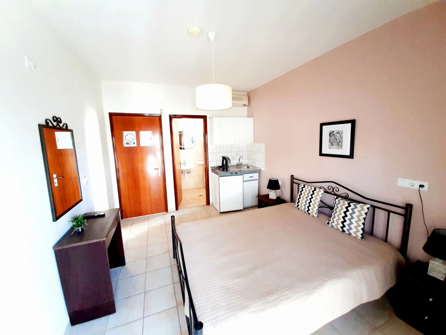 Finikes Studios Thassos