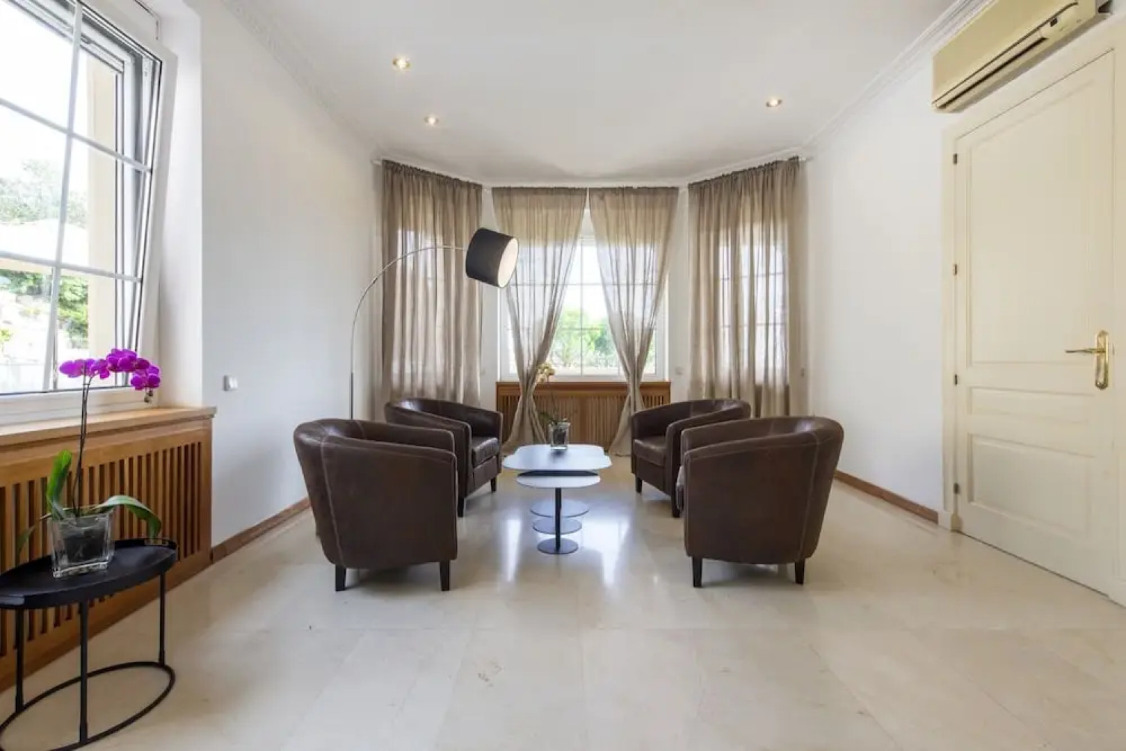 Olala Sea&City View Villa