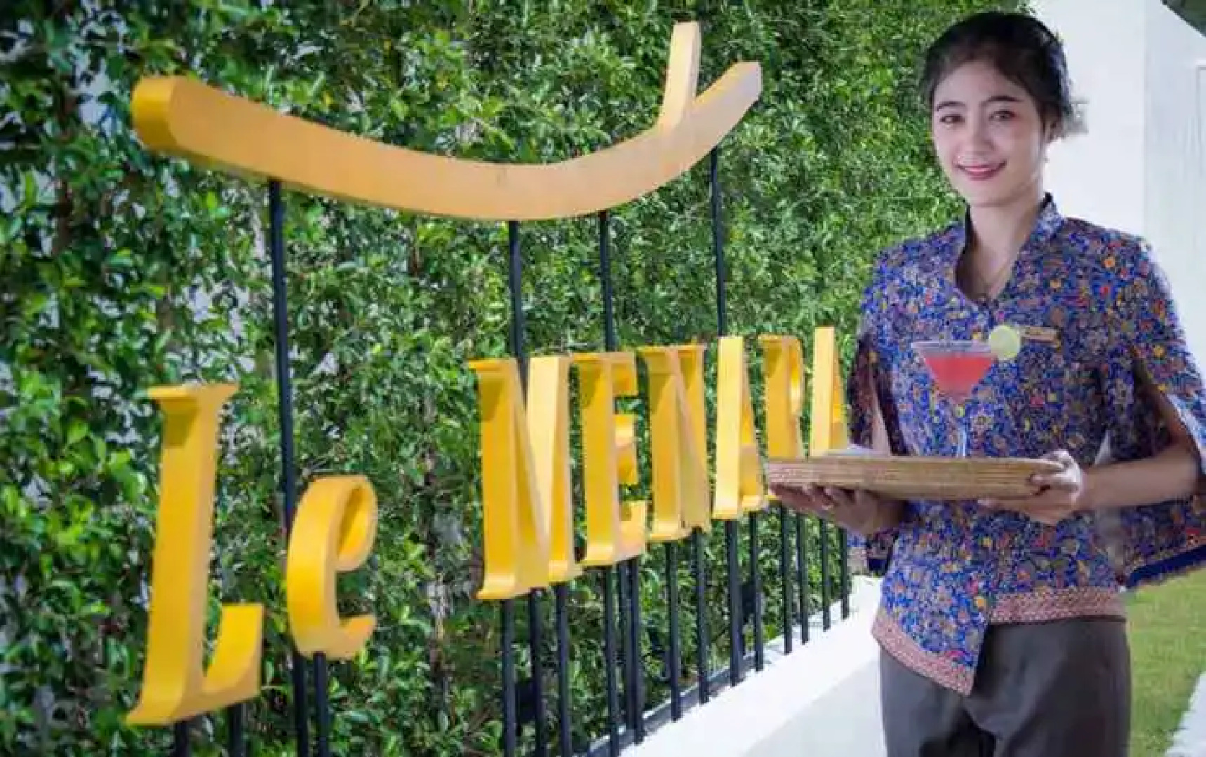 Le Menara Khao Lak beachfront Villa & Resort