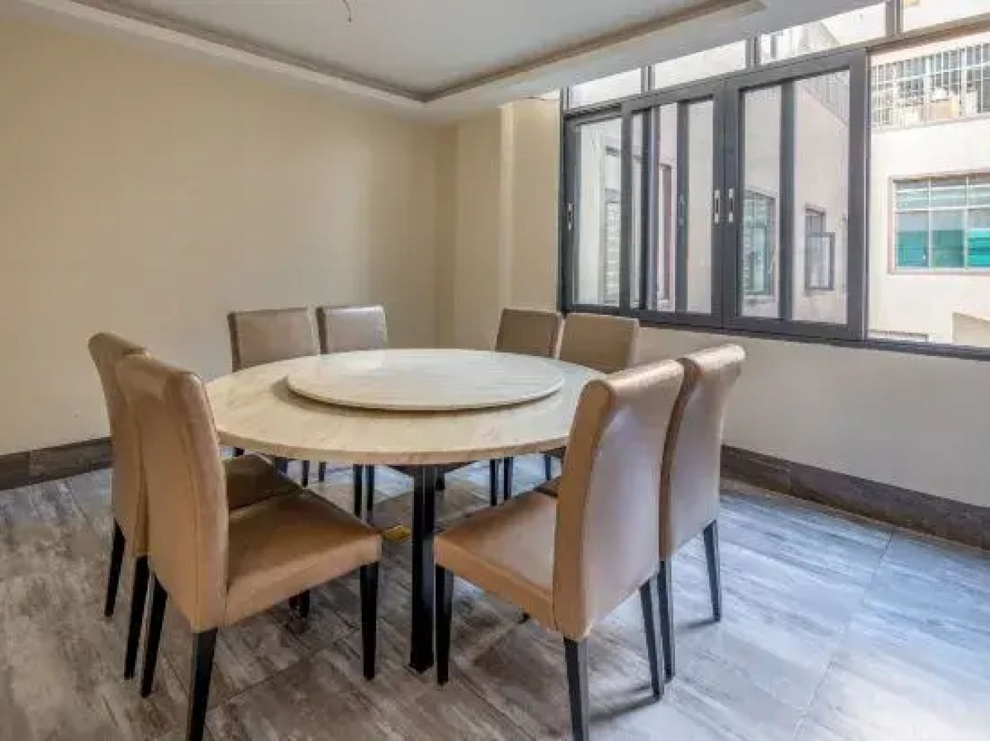 Huayuan Hotel (Maguan County Government Anping Square Branch)