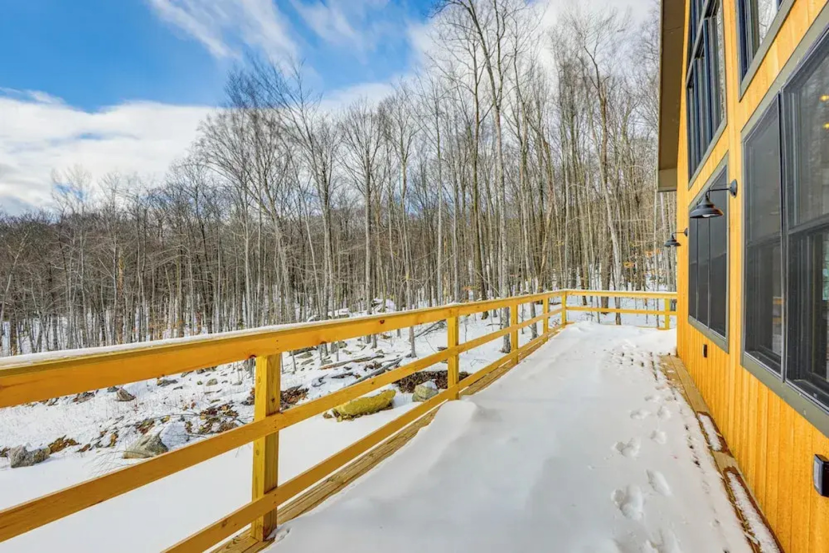 Stratton Mtn Ski Chalet w/ Giant Views in Winhall