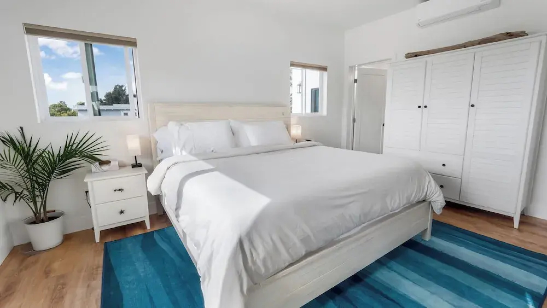 Rise Suites Oceanside