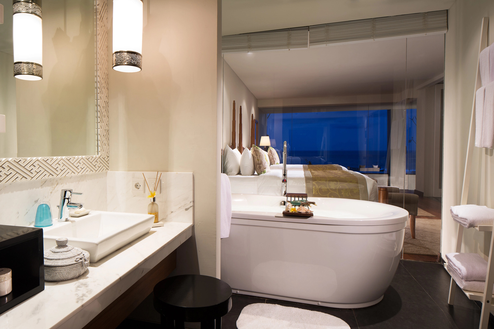 Samabe Bali Suites & Villas