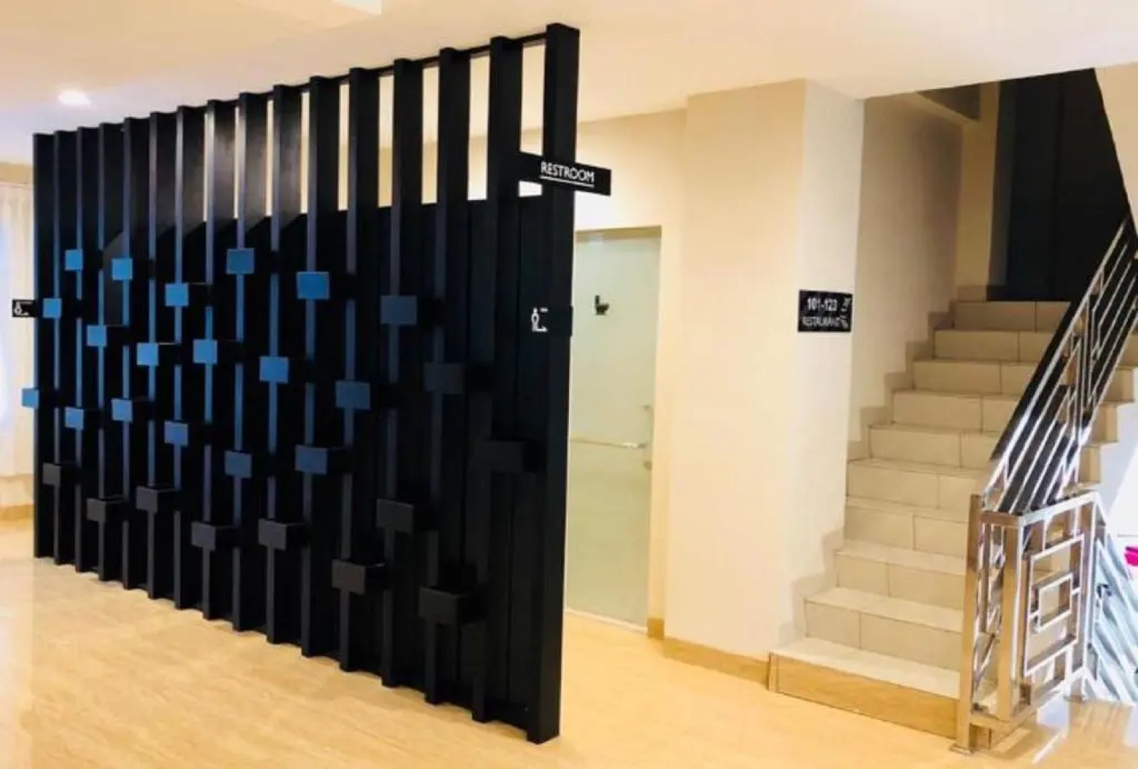 Amazing Riverside Hotel