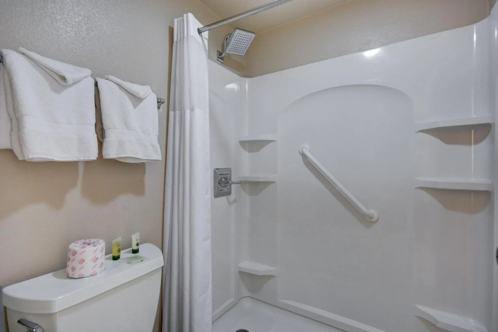 El Cortez Hotel and Casino - 21 and Over