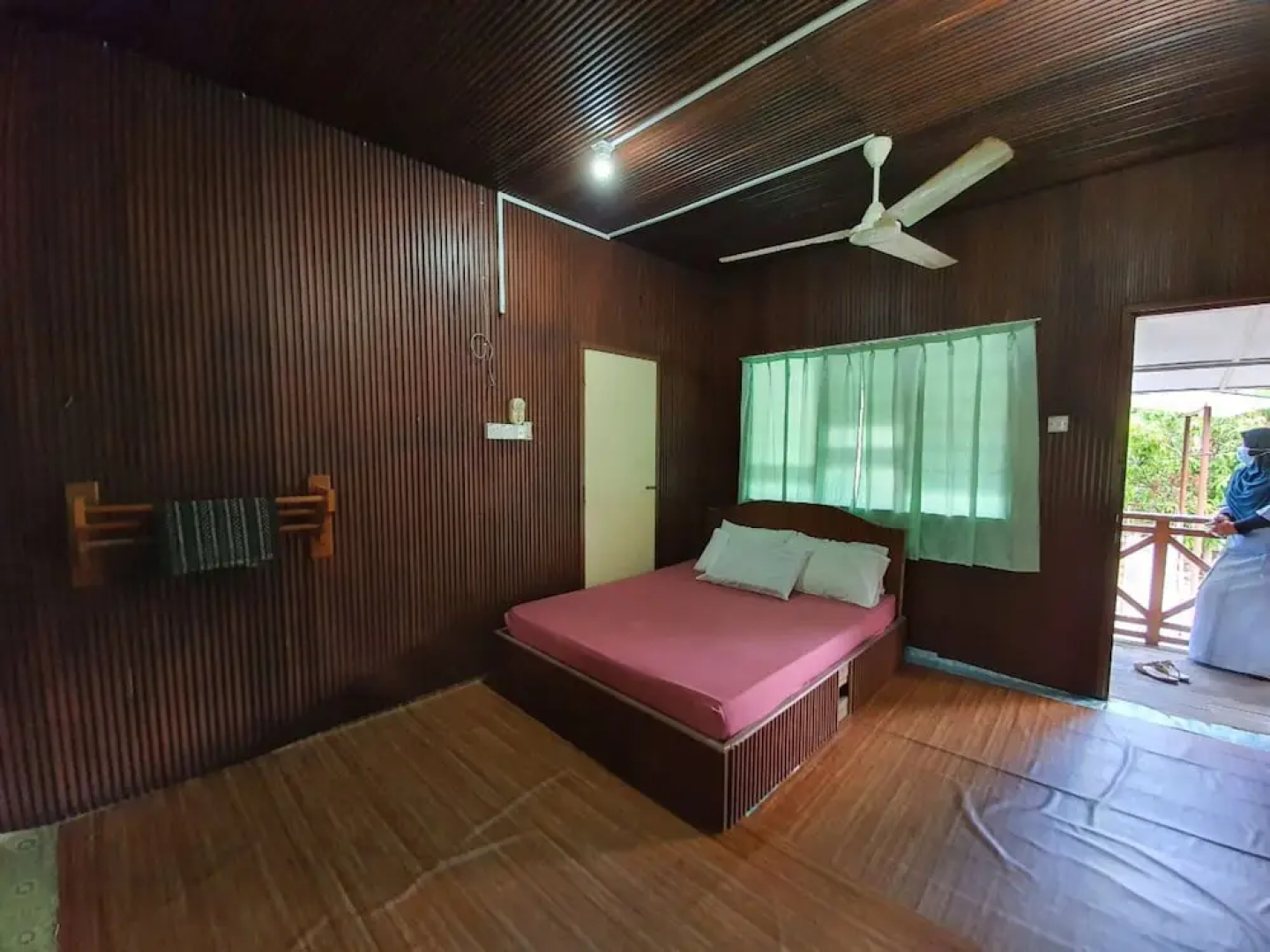 OYO 90278 Redzwan's Beach Resort