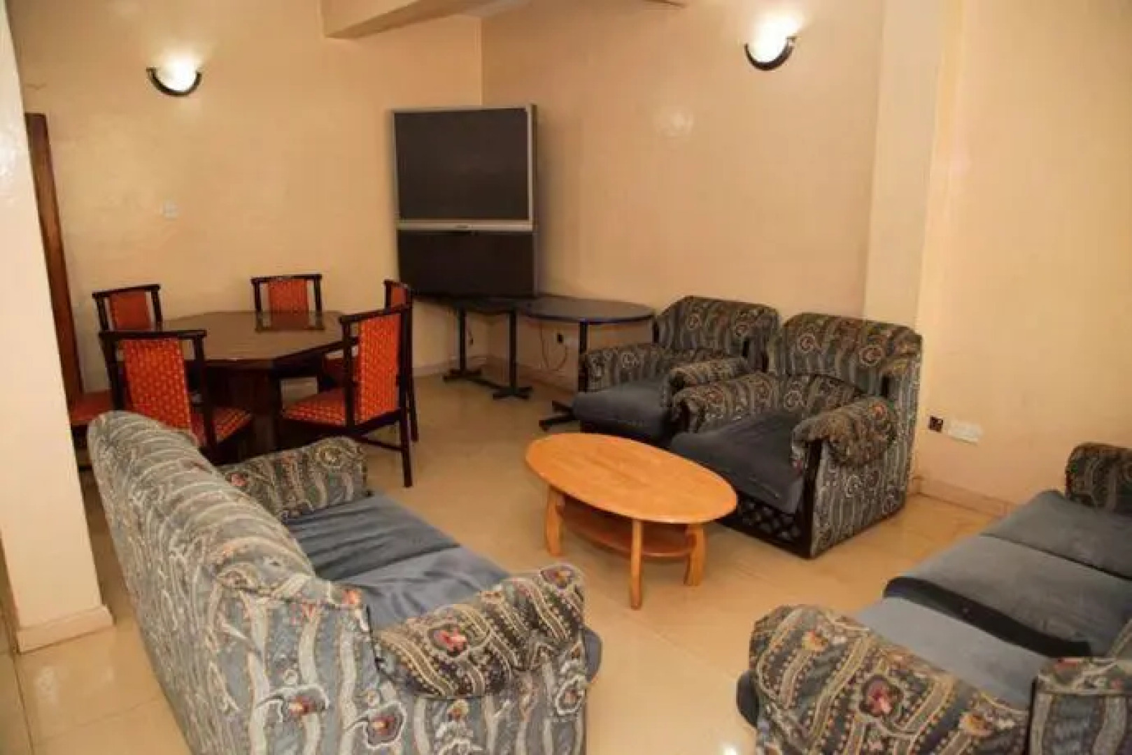 The Headquarters Inn