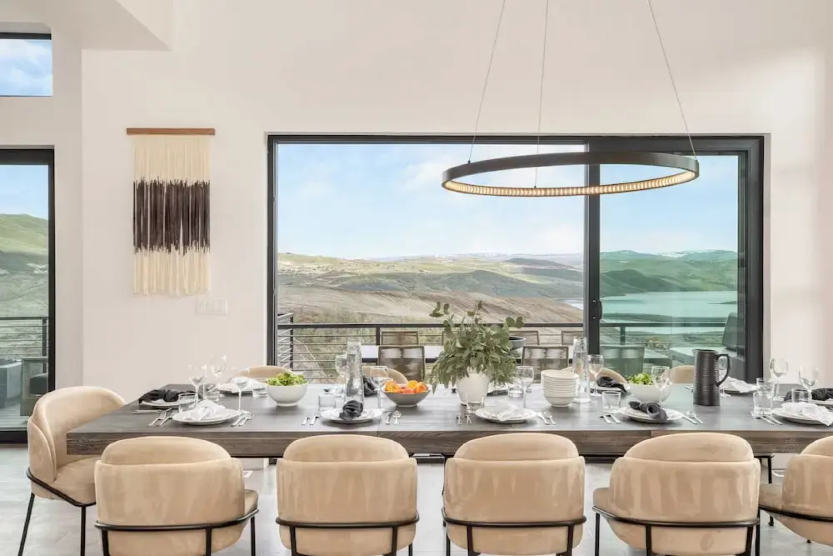 Mountain Lover by Avantstay Luxe Escape w/ Views Hot Tub, Gym, Movie Theater